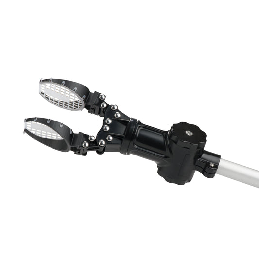 Grâce à sa tête ingénieuse, le cueille-fruit Girafruit saisit et détache les fruits en douceur. Ses raquettes souples préservent leur intégrité à chaque cueillette.